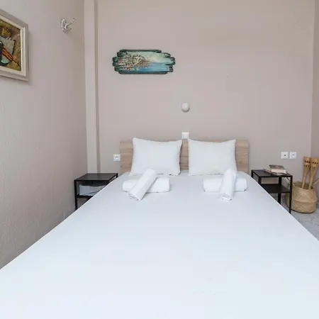 بيت للعطل Cosy Fourka Beachfront